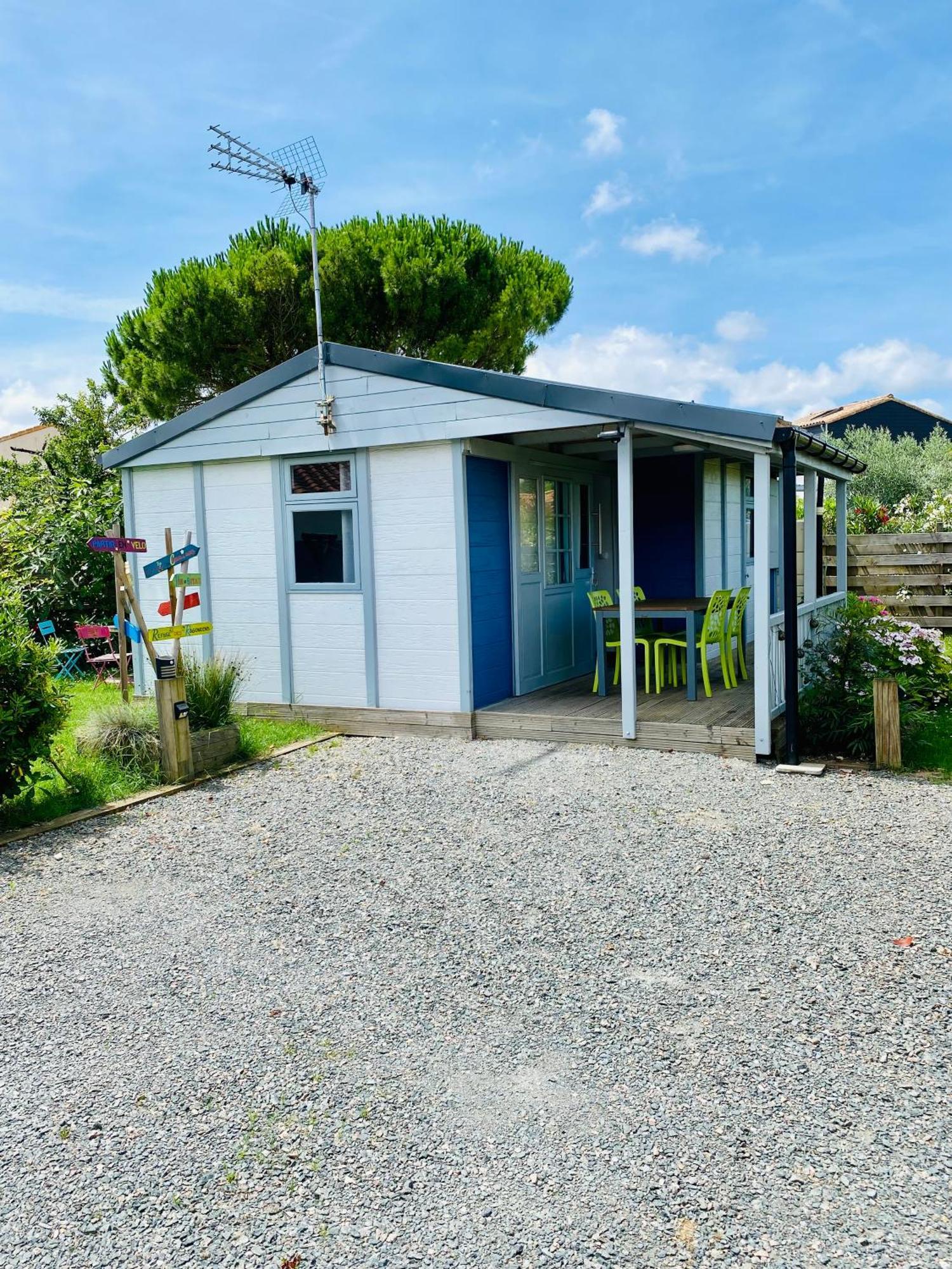 Chalet Atypique Au Calme Avec Emplacement Ideal Soubise Exterior foto