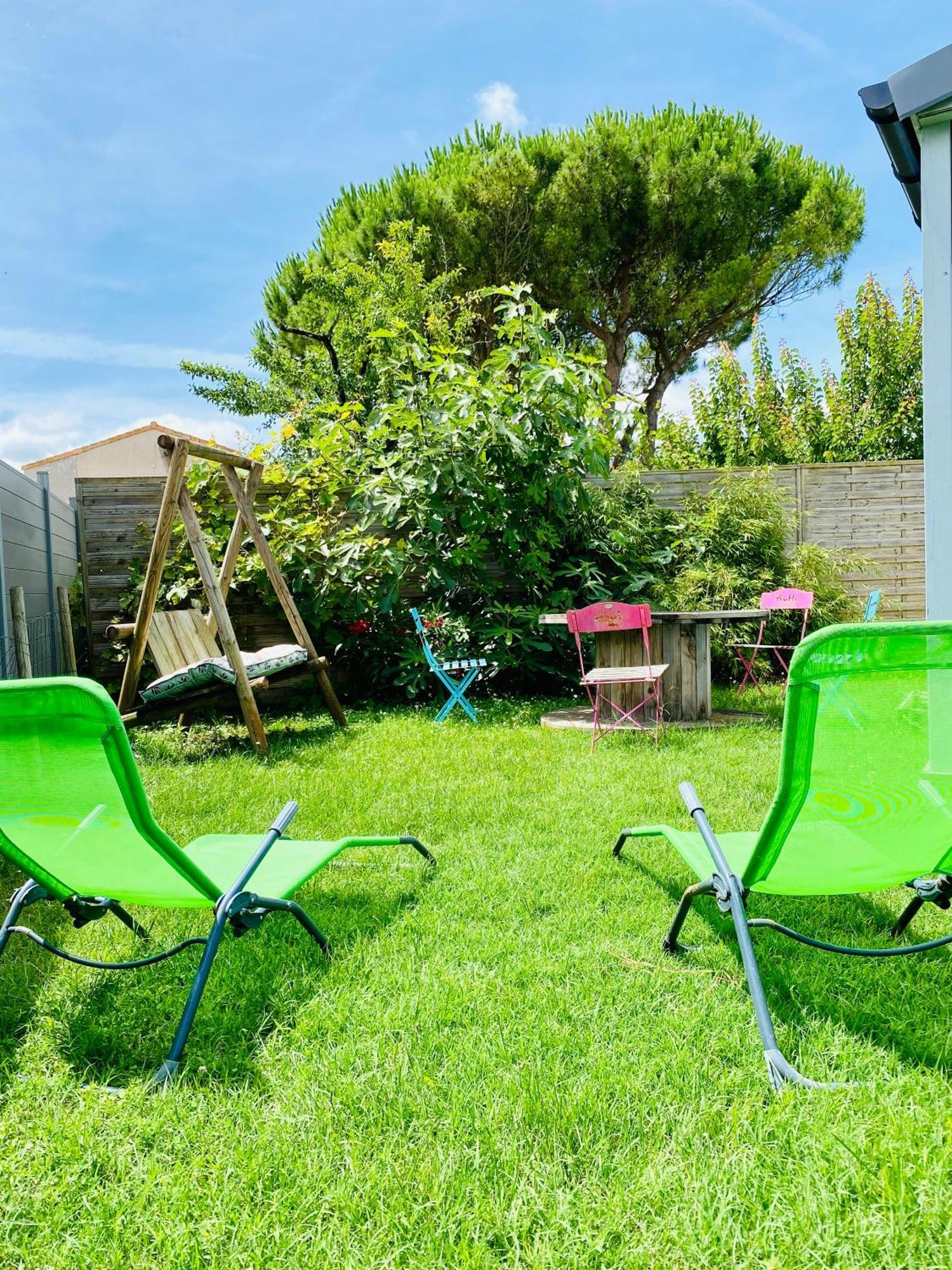 Chalet Atypique Au Calme Avec Emplacement Ideal Soubise Exterior foto